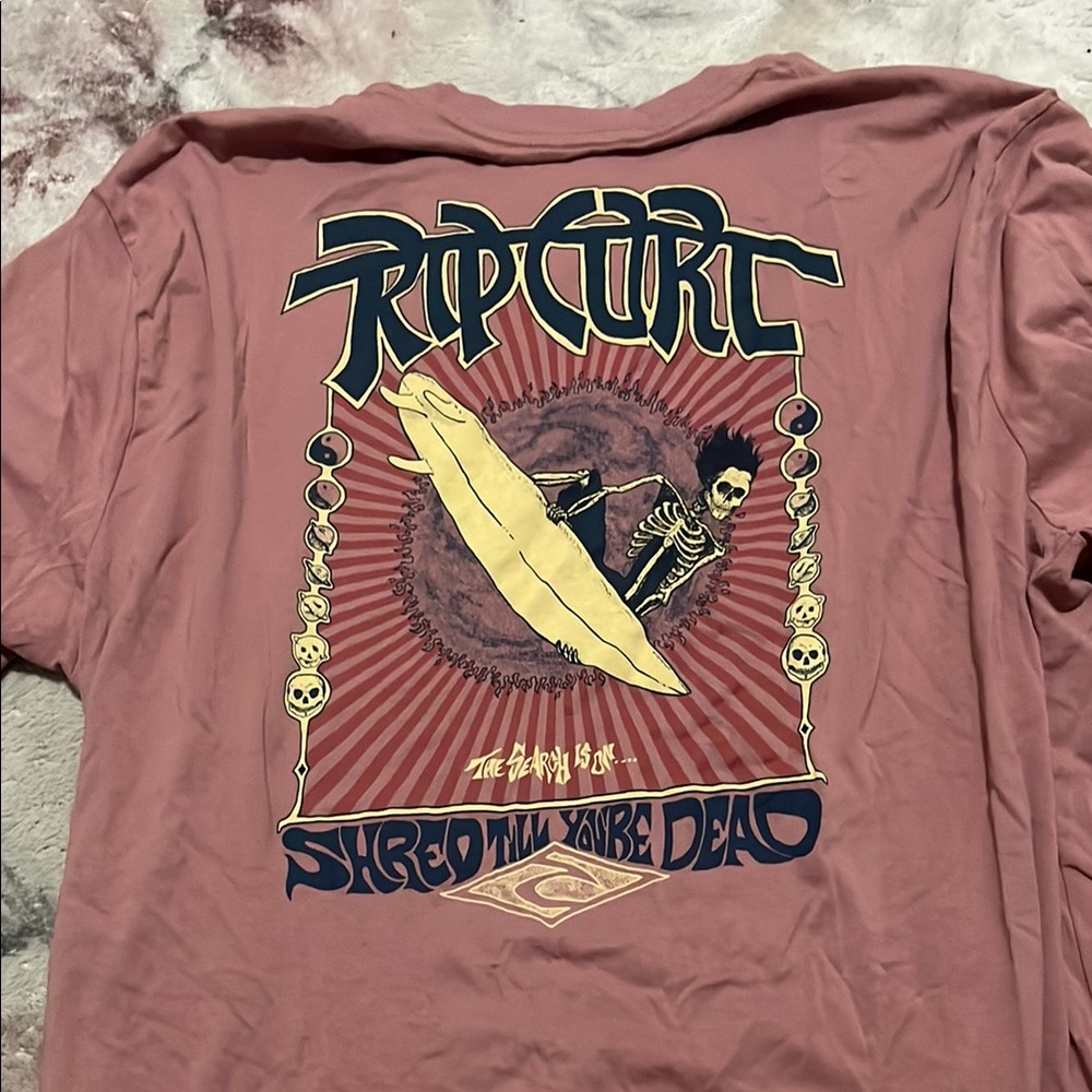 Rip Curl Pink Short Sleeve Tee Casual Comfort it’s salmon color - Picture 2 of 5